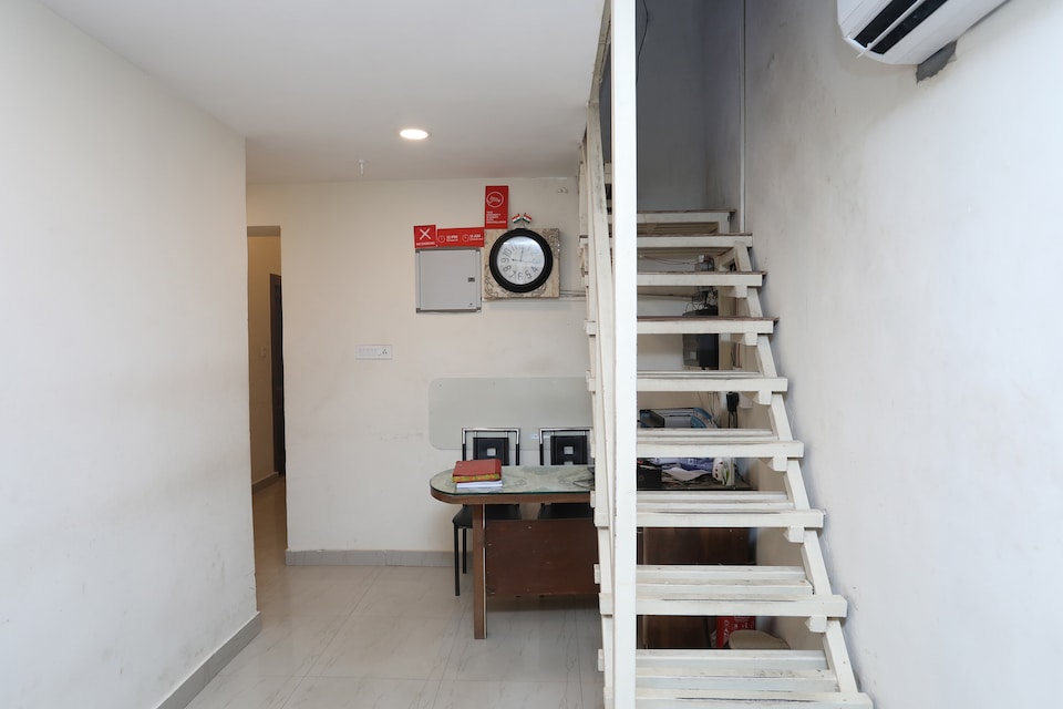 Hotel O Elgin Terrace, Bhawanipore Kolkata, कोलकाता