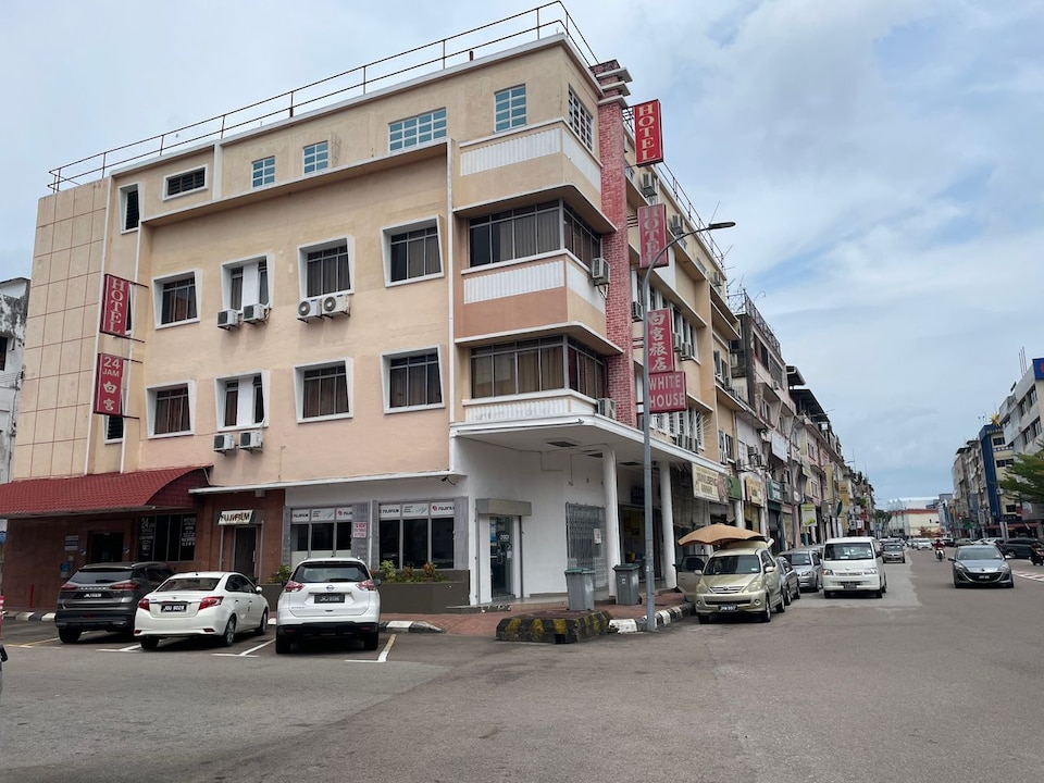 OYO 91284 White House Hotel Kluang, Kluang, Kluang