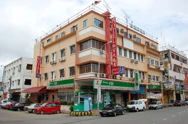 OYO 91284 White House Hotel Kluang