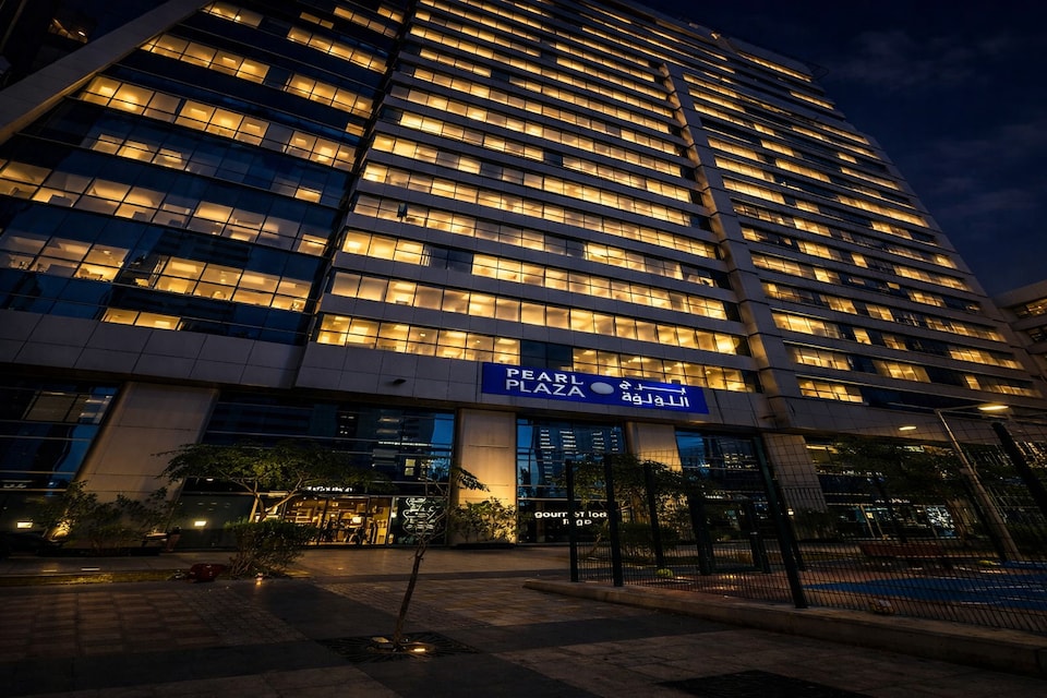 Elegant & Premium Pearl Plaza Building, Madinat Zayed Abu Dhabi, Abu Dhabi