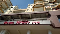 HOTELO  HI-WAY INN