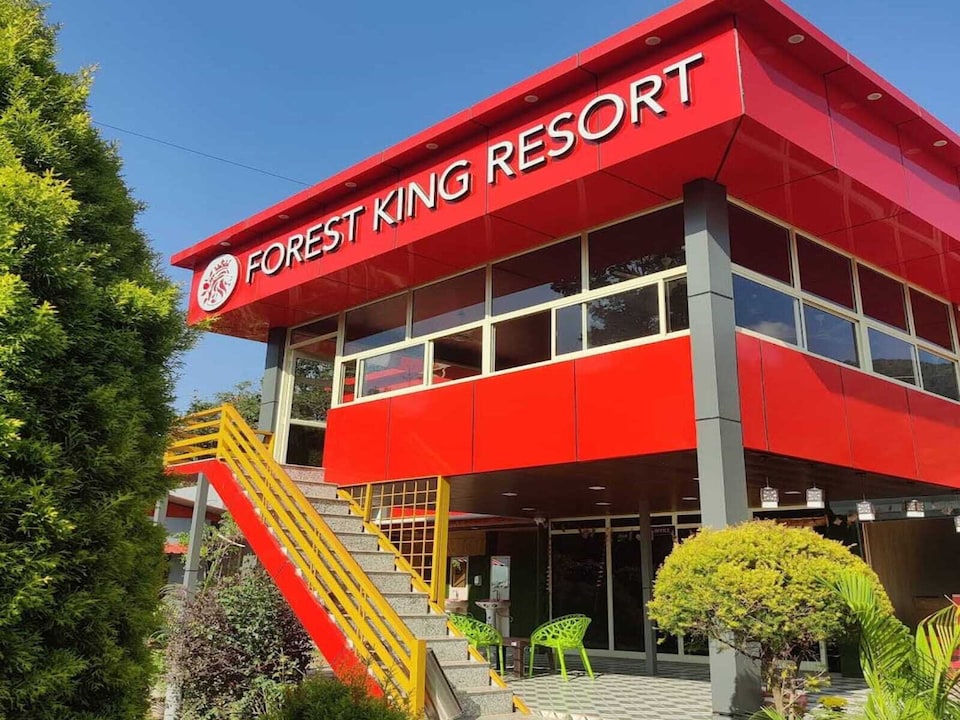Hotel O Forest King Resort , Dehradun Airport, Dehradun