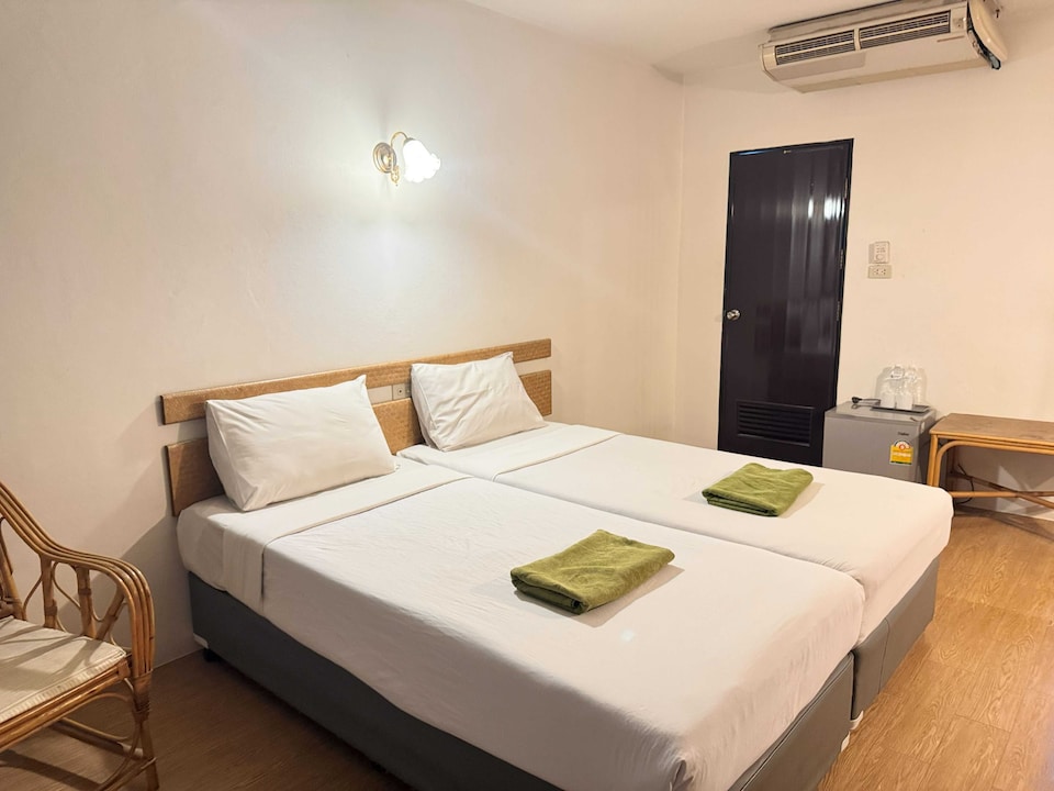 Collection O Night Bazaar Chiangmai, Chang Moi P0, Chiang Mai