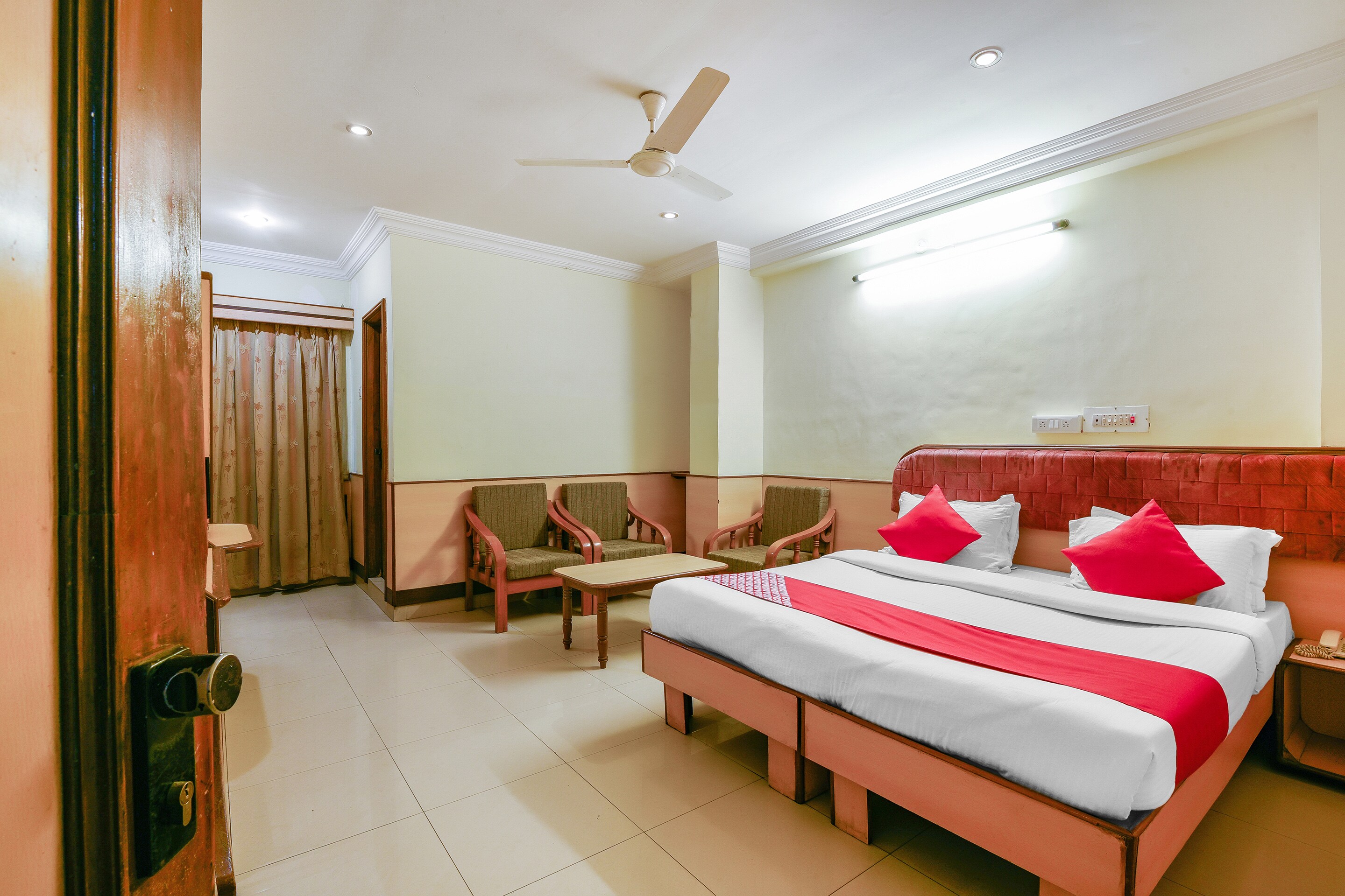 Book OYO Aurangabad      night