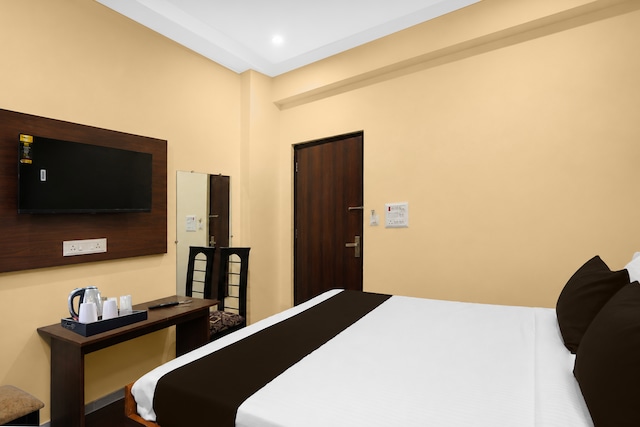 Townhouse Defence Colony Noida