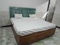 SPOT ON THE STAR HEAVEN OYO HOTEL