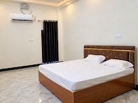 SPOT ON THE STAR HEAVEN OYO HOTEL