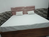 SPOT ON THE STAR HEAVEN OYO HOTEL