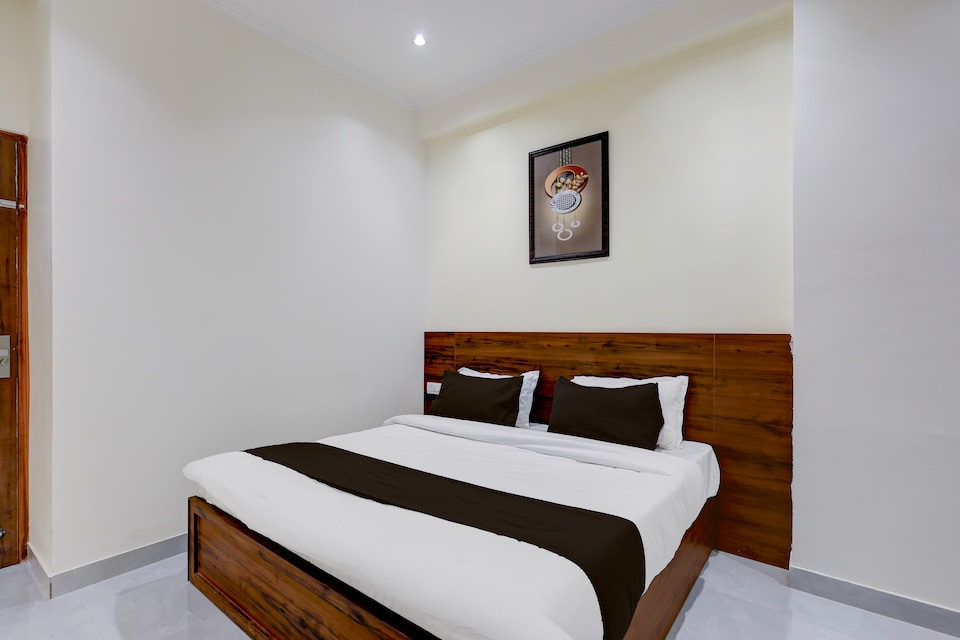 Hotel O Siddhant , Mansarovar, Jaipur