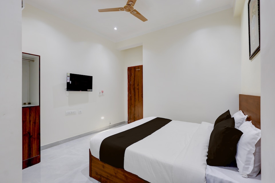 Hotel O Siddhant , Mansarovar, Jaipur