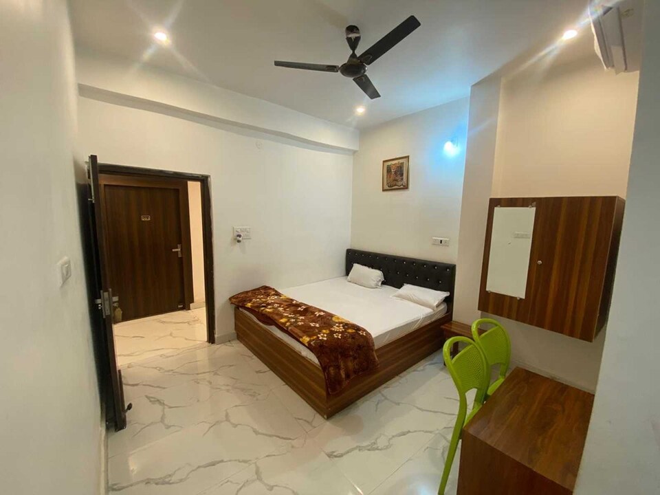 HOTEL O HAPPY STAY GUEST HOUSE , Bodhgaya, Bodhgaya
