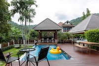 Premium Villa Baan Kinlom Chomlay