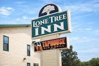 Lone Tree Inn