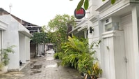 OYO 95132 Kara Homestay Syariah