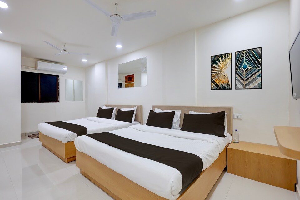 Hotel O The  Velvet Crown Hotel , Gandhinagar, Gandhinagar