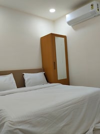 Hotel O The  Velvet Crown Hotel 