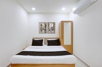 Hotel O The  Velvet Crown Hotel 