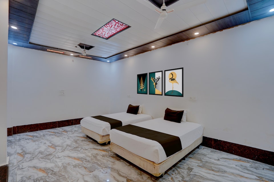 SPOT ON Amali Enterprises, Charbagh Lucknow, Lucknow