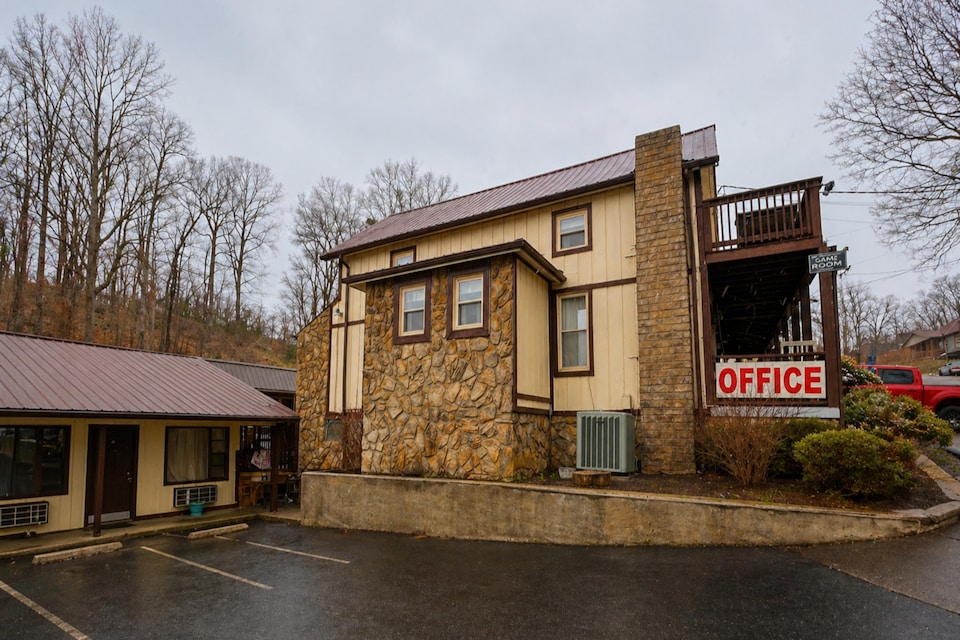 Big South Fork Trail Lodge Stearns, Stearns, KY, Stearns, KY