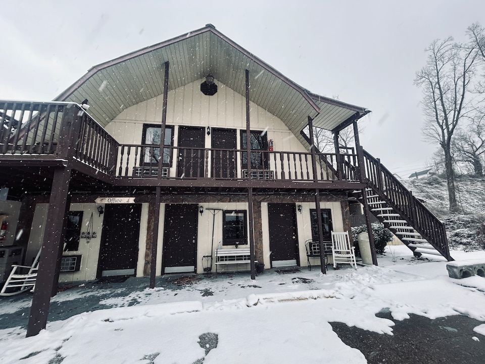 Big South Fork Trail Lodge Stearns, Stearns, KY, Stearns, KY