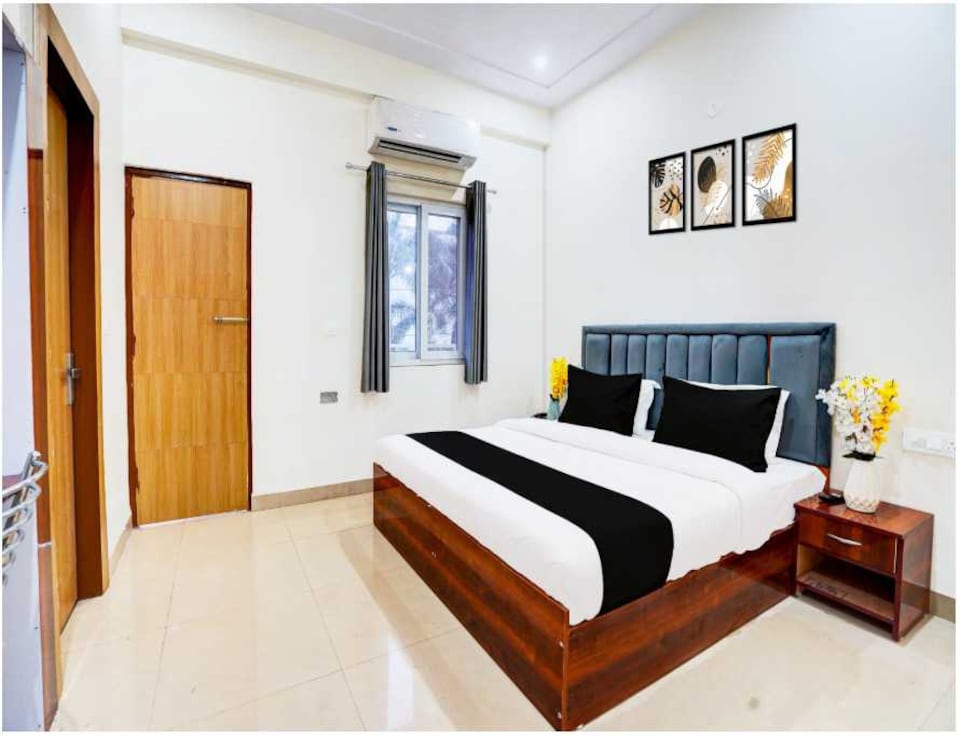 Townhouse Noida Sector 70 Formerly Palm Paradise, Noida City, Noida