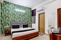 Townhouse Noida Sector 70 Formerly Palm Paradise