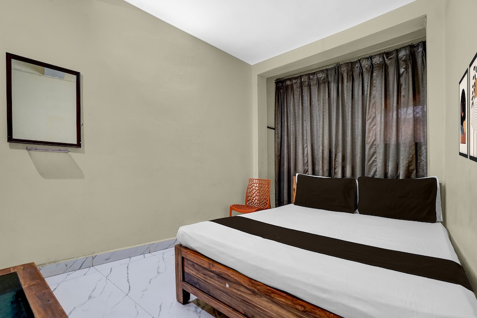 Hotel O Sri Ram Nivas, Swargdwar Puri, Puri