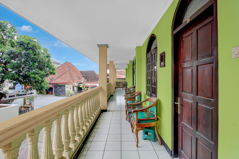 OYO 95140 Metro Guest House, Prawirotaman, Yogyakarta
