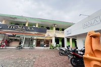 OYO 95140 Metro Guest House