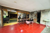 OYO 95140 Metro Guest House