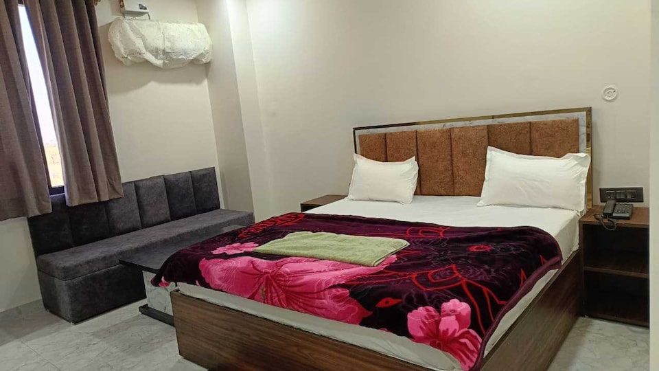 HOTEL O ROYAL GRAND, Chatta, Vrindavan