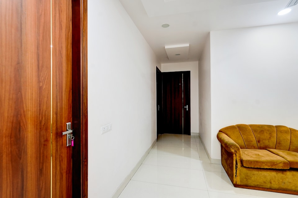 Hotel O Starline Regidancy A Luxary Stay, North Delhi, Delhi