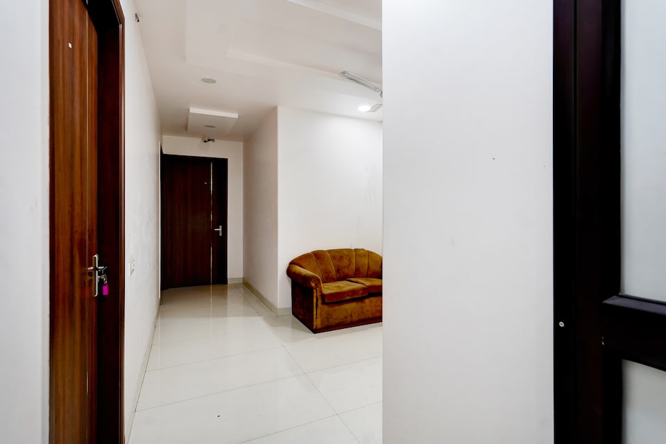 Hotel O Starline Regidancy A Luxary Stay, North Delhi, Delhi