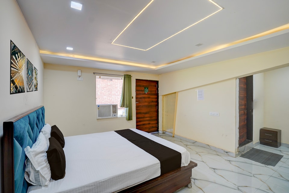 Hotel O Hariyali Haveli Food Court , IIT Kanpur, Kanpur