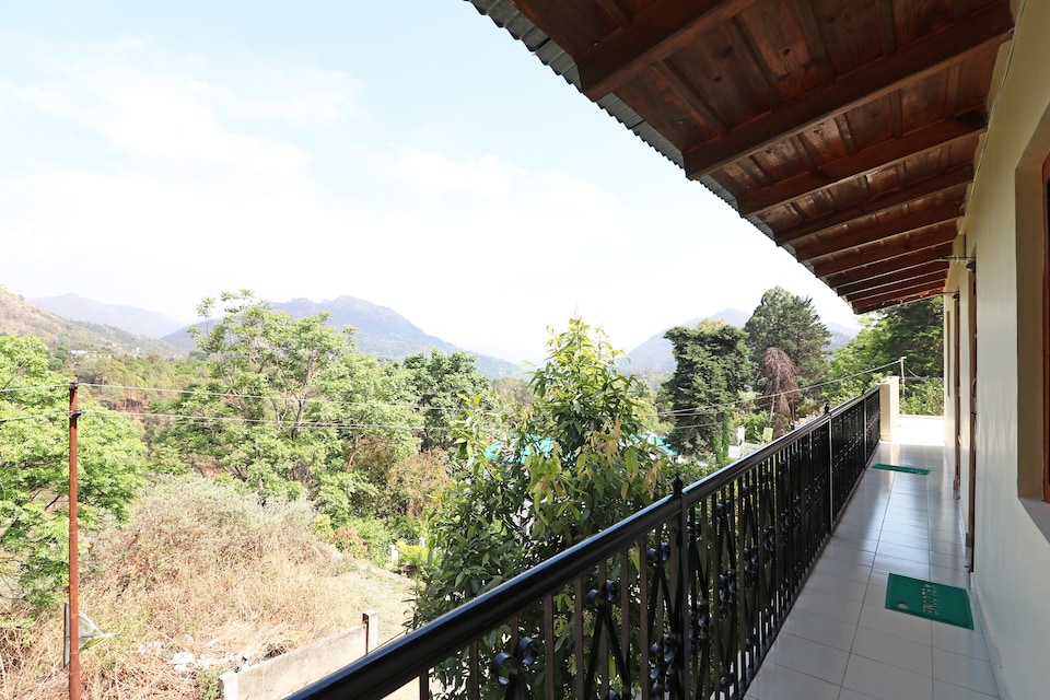 OYO Home 13666 Modern 3BHK, Bhowali Nainital, Nainital