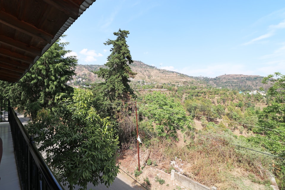 OYO Home 13666 Modern 3BHK, Bhowali Nainital, Nainital