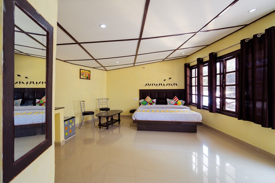 OYO Home 13673 Luxury 1RK, Library Chowk Mussoorie, Mussoorie