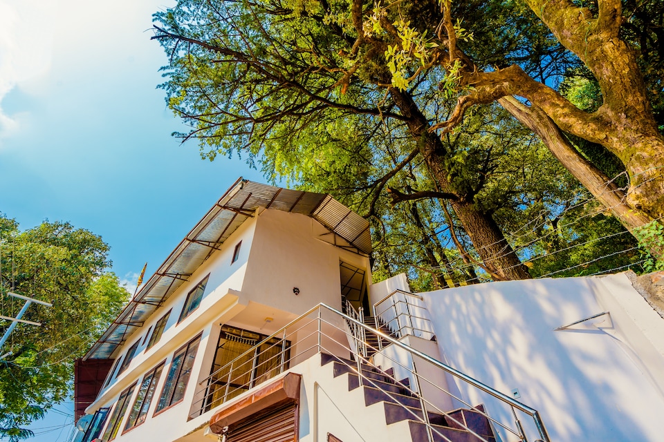 OYO Home 13673 Luxury 1RK, Library Chowk Mussoorie, Mussoorie