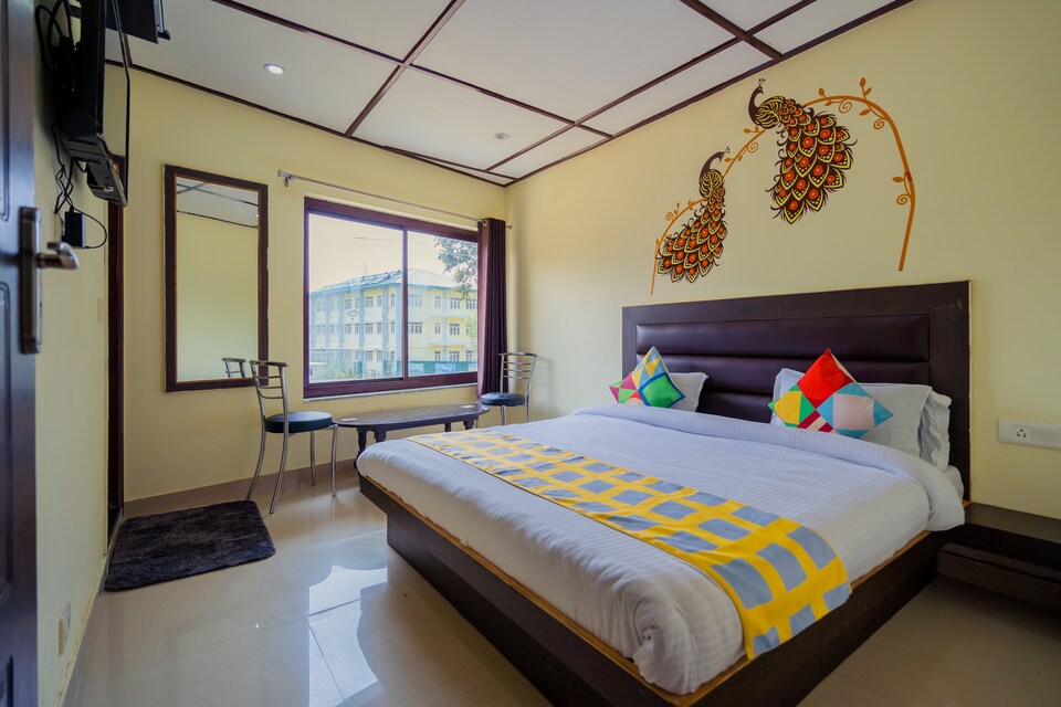 OYO Home 13673 Luxury 1RK, Library Chowk Mussoorie, Mussoorie