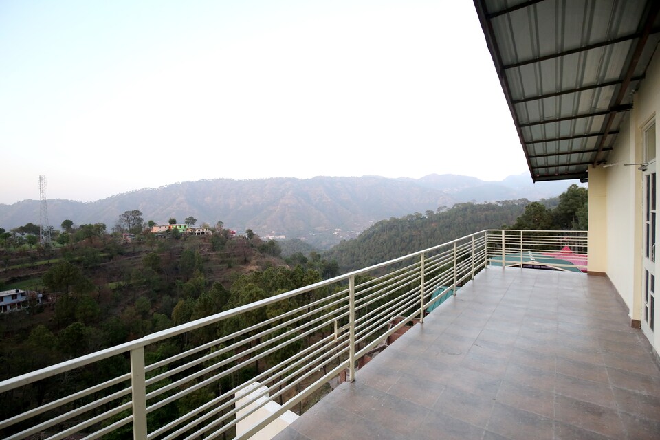 OYO 13676 Home Duplex 2BHK Hill Crest Kasauli, Kasauli, Kasauli
