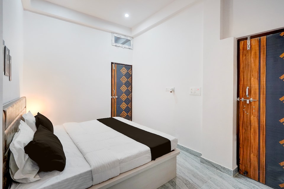 SPOT ON Hotel Arctic Inn, Gorakhnath Gorakhpur, Gorakhpur