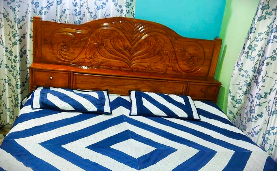 OYO 842917 DEVNATH DHABA &GUEST HOUSE, Korekera, Korekera