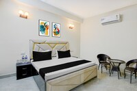 Hotel O Unibox Hotel 