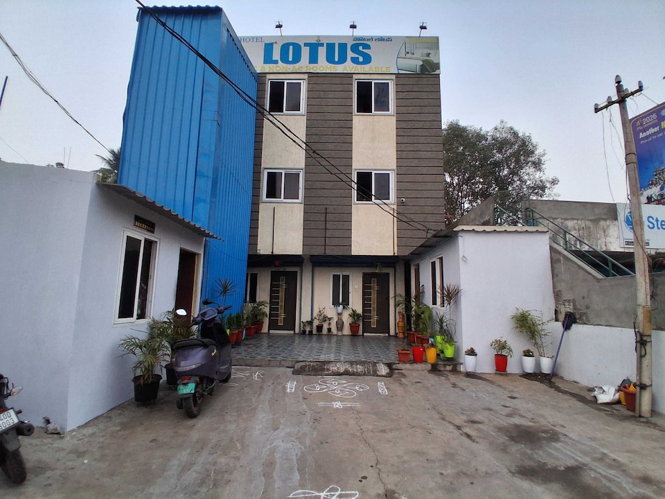 Hotel O Lotus Hotel, Gajuwaka Visakhapatnam, Visakhapatnam