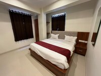  Hotel O Grand Majestic