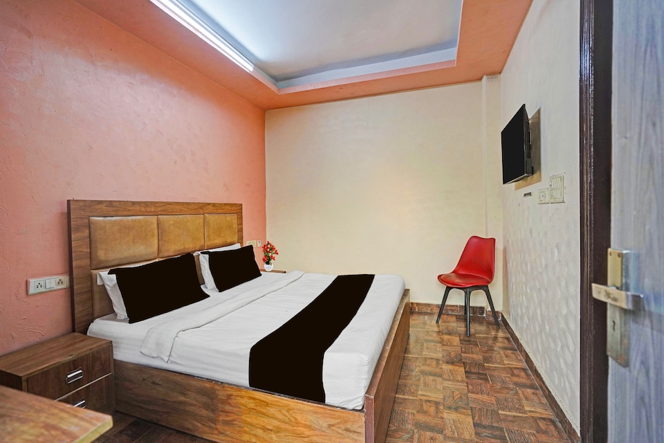 POP 84295F Kerala Stay, Nizamuddin Delhi, Delhi