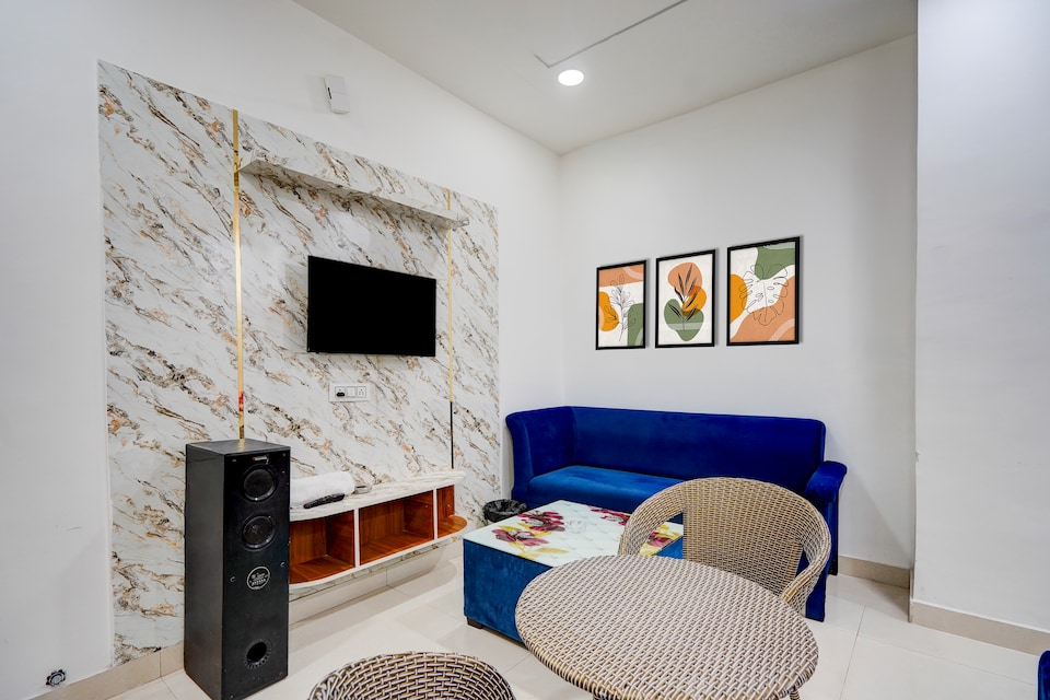 Hotel O Krishna Hotel , Rohini Delhi, Delhi