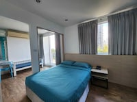 Sunday Beachfront View Jomtien Pattaya