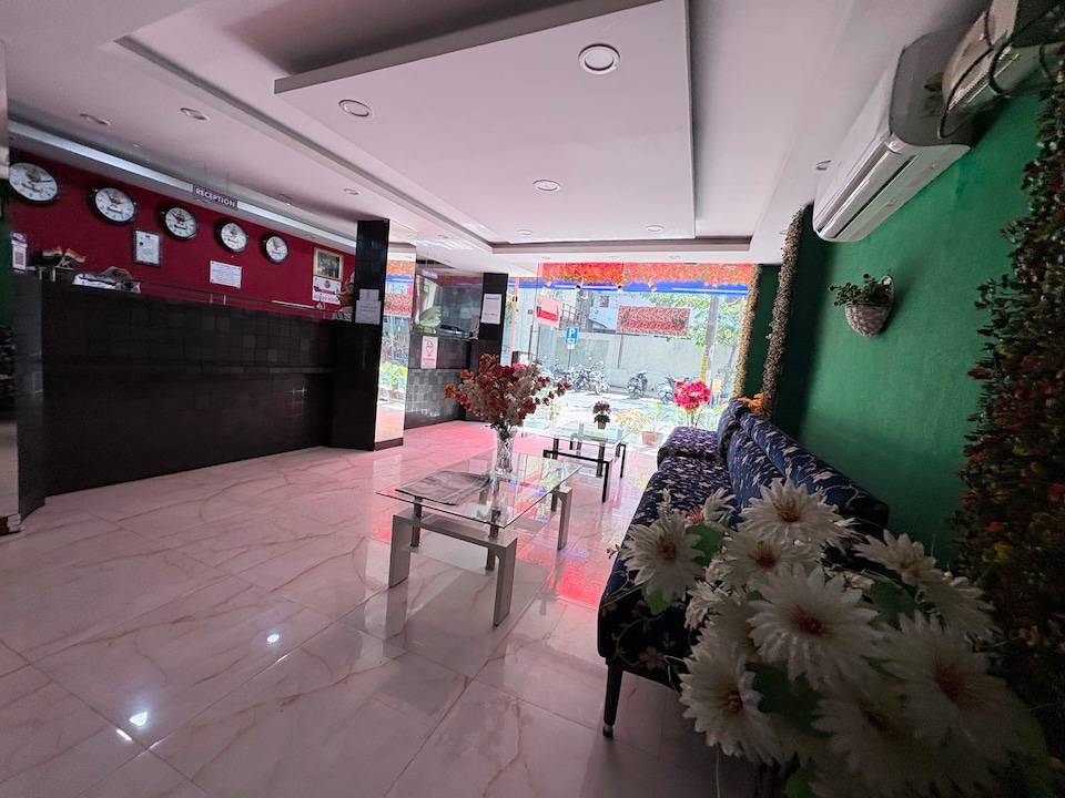 Hotel O Windsor Castle Inn, MG Road Bangalore, Bangalore