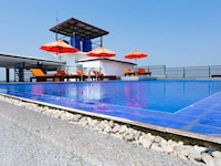 Townhouse Hillview Suites Pattaya Formerly Chatkaew Suites